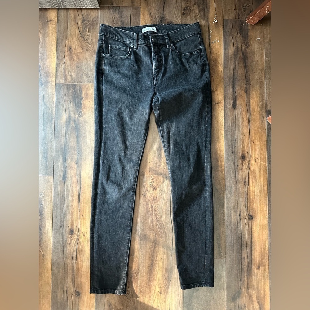 LOFT Black Skinny Jeans with Subtle Glitter Pinstripe – Size 4 / 27